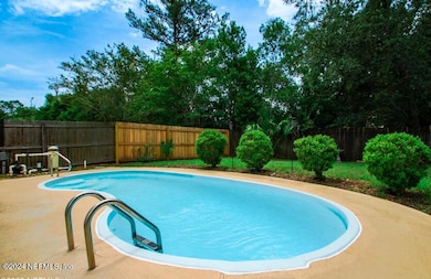 8774 Townsquare Dr S, Jacksonville, FL 32216 - photo 2