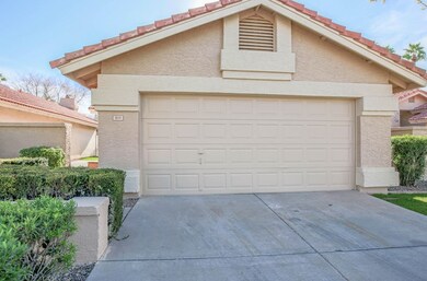 1049 W Sunward Dr-Gilbert, AZ  85233-Uni