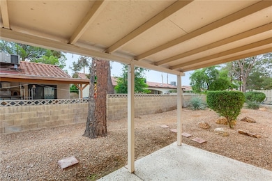 1624 N Torrey Pines Dr unit 104, Las Vegas, NV 89108 - photo 7