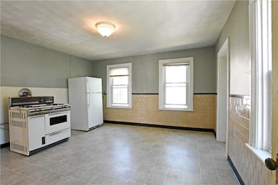 8 E Transit St, Providence, RI 02906 - photo 7