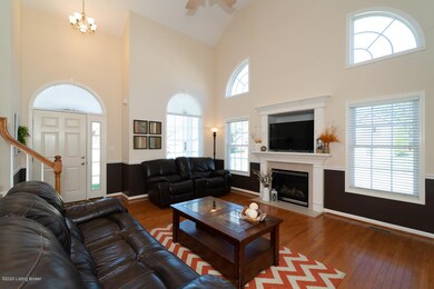 9111 Fox Chase Rd, Louisville, KY 40228 - photo 2