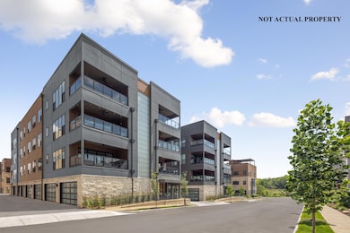 2867 Kobuk Dr unit 201, Columbus, OH 43228 - photo 3