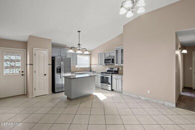 804 Desert Cactus Dr, Horizon City, TX 79928 - photo 7