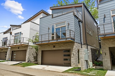 3038 Edwin Cir, Nashville, TN 37207 - photo 2