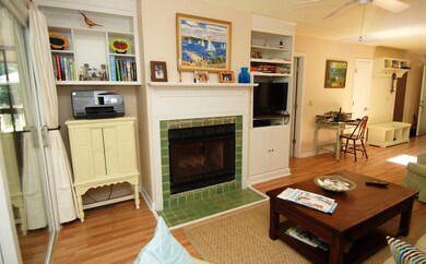 LivingRoom4