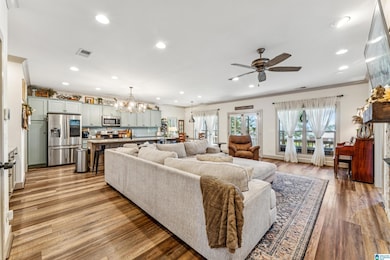 545 Oak Leaf Cir, Pell City, AL 35125 - photo 5