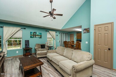 108 Helmwood Cir, Mount Washington, KY 40047 - photo 6