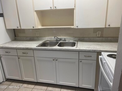 1124 Woodruff Ave unit 3, Jacksonville, FL 32205 - photo 3