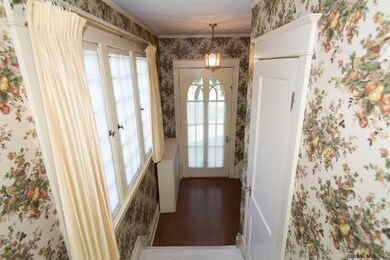 9 Upland Rd, Albany, NY 12204 - photo 6