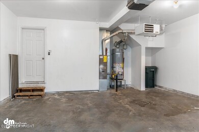 24-Garage_ELI04811-Edit