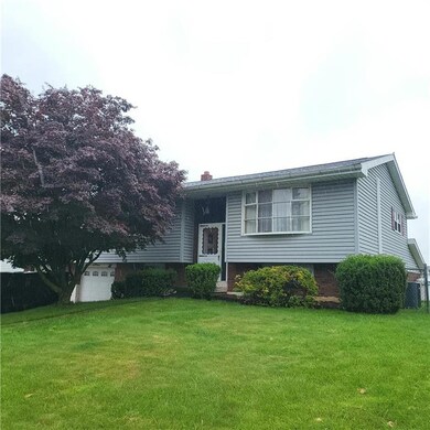 1040 Karoly St, Freemansburg, PA 18017 - photo 2