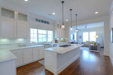 733 Ashland St unit C, Houston, TX 77007 - photo 3