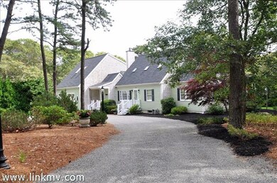 37 Puritan Dr, Oak Bluffs, MA 02557 - photo 2