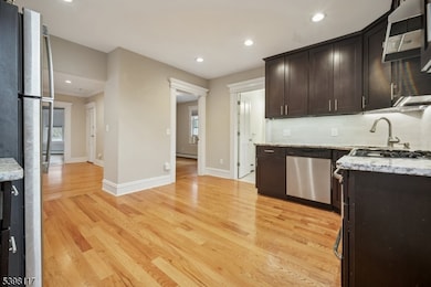 159 Valley Rd unit 2, Montclair, NJ 07042 - photo 7