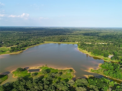 302 Bluebonnet Bend, Weimar, TX 78962 - photo 7