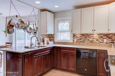 26 Western Ave, Rensselaer, NY 12144 - photo 7