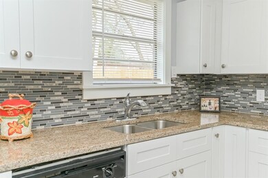 984 Ringold St, Houston, TX 77088 - photo 6