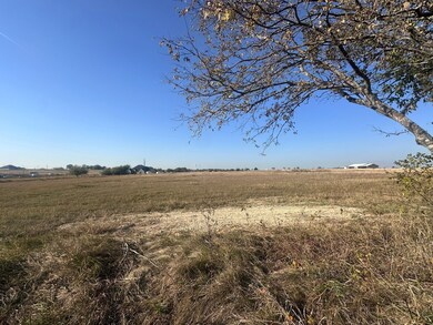 1328 Old Maypearl Rd, Waxahachie, TX 75167 - photo 2