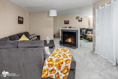 06-Living Room_IMG_4609-Edit