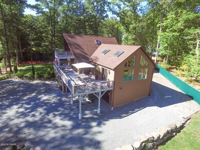 32 Crescent Dr, Hawley, PA 18428 - photo 2