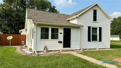 919 E Sycamore St, van Wert, OH 45891 - photo 2