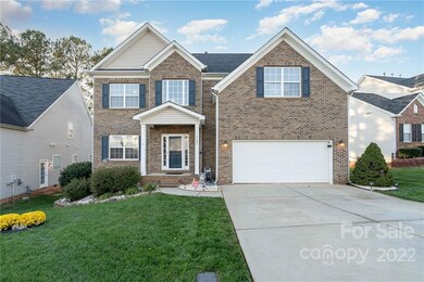 112 Carolinian Dr, Statesville, NC 28677 - photo 2