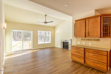 13 Hunter Ct, Milton, NY 12020 - photo 5