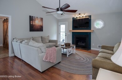 472 Wava Dr, Mount Washington, KY 40047 - photo 6