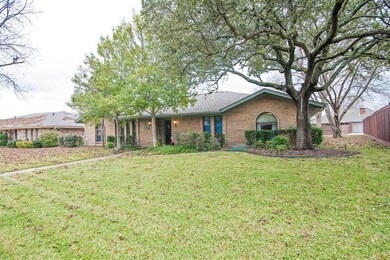 Large lot in great Plano location!