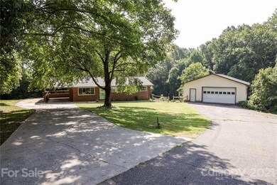 5084 Circle Dr, Conover, NC 28613 - photo 3