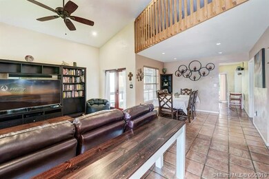 14620 S Beckley Square, Davie, FL 33325 - photo 4