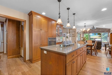 3738 E Fox Run Place, Sioux Falls, SD 57103 - photo 5