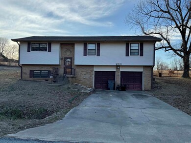 200 Center Valley Dr, Paragould, AR 72450 - photo 3