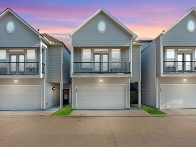 610 Hawthorn Grove Ln, Houston, TX 77009 - photo 2