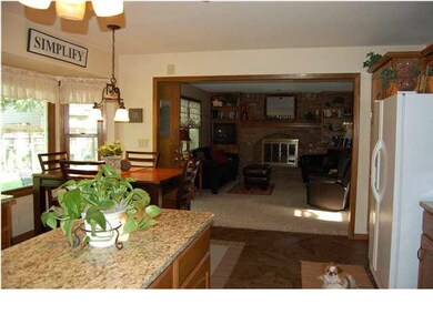 Kitchen/Hearth Room