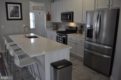 3034 Lynwood Ct, Red Hill, PA 18073 - photo 5