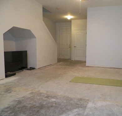 2308 Red Moon Dr, Jacksonville, FL 32216 - photo 4