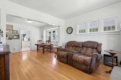 06-2827 2nd Ave6