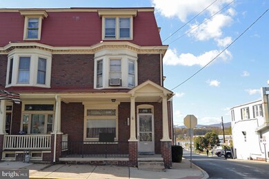 300 S 4th St, Hamburg, PA 19526 - photo 2