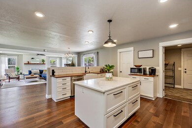 2981 E McAndrews Rd, Medford, OR 97504 - photo 5