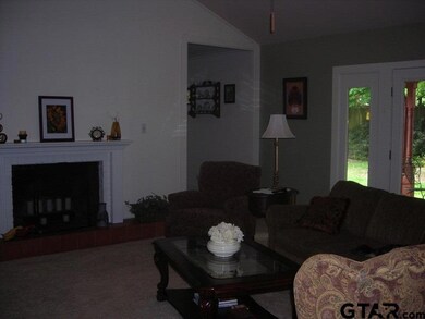 4709 4709 Chad Dr, Tyler, TX 75703 - photo 7