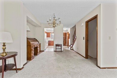 6. 5809 Dining Room