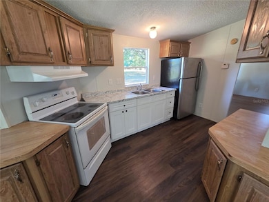 7829 Wayfarer Dr, Zephyrhills, FL 33541 - photo 5