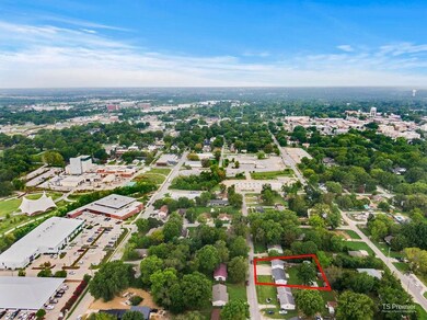 Aerial view. Prime Location. Home conveniently situated just off the trails and within walking distance to venues, restaurants, parks, trails, and the attractions that draw folks to this area.