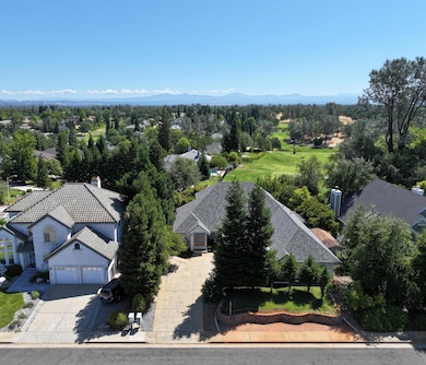 1575 Saint Andrews Dr, Redding, CA 96003 - photo 2