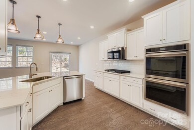 398 Kennerly Center Dr, Mooresville, NC 28115 - photo 5