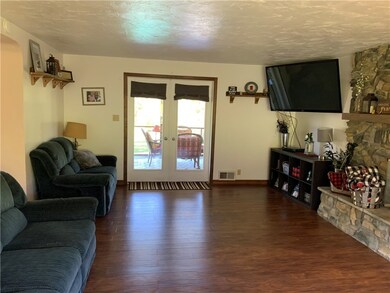 FAMILY ROOM AND LOWER DECK ACCESS