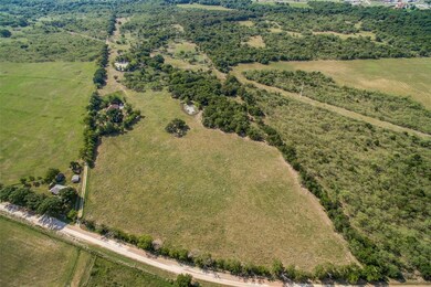 1076 NE County Road 0070, Corsicana, TX 75109 - photo 4