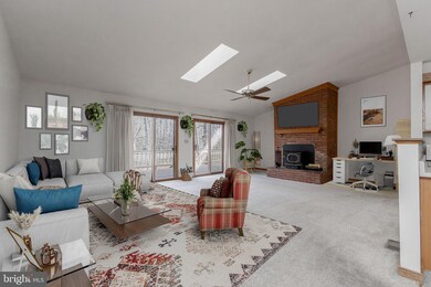 127 Fairway Dr, Locust Grove, VA 22508 - photo 2