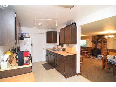 12575 SW Edgewood St, Portland, OR 97225 - photo 3